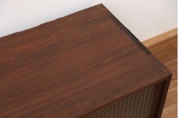 アンティーク家具　アンティーク　可愛いデザイン!古い木のチェッカーガラスローボード(収納棚)