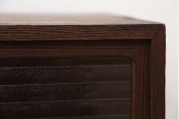 アンティーク家具　アンティーク　古い木の銀モールガラスローボード(収納棚)