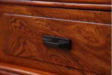 アンティーク家具　現代物　特別注文造り　総ケヤキ玉杢ウルシ塗り飾り棚(茶棚)