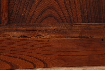 アンティーク家具　現代物　特別注文造り　総ケヤキ玉杢ウルシ塗り飾り棚(茶棚)