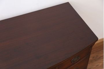 ヴィンテージ家具　アメリカンビンテージ　上品なラウンドチェスト