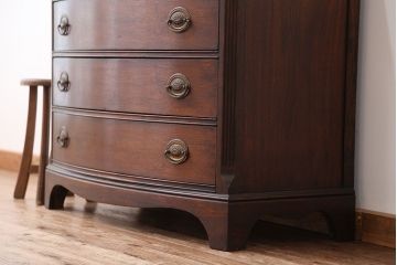 ヴィンテージ家具　アメリカンビンテージ　上品なラウンドチェスト
