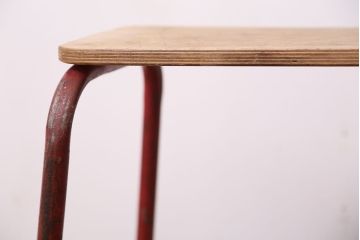 アンティーク雑貨　イギリスビンテージ　小さな可愛い鉄脚折り畳みステップ(踏み台・台)