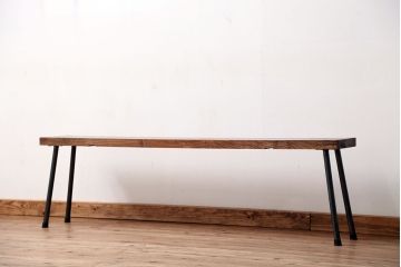 アンティーク家具　☆天板一枚板!古いケヤキ材の鉄脚ベンチ(長イス・長椅子)