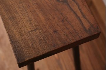アンティーク家具　☆天板一枚板!古いケヤキ材の鉄脚ベンチ(長イス・長椅子)