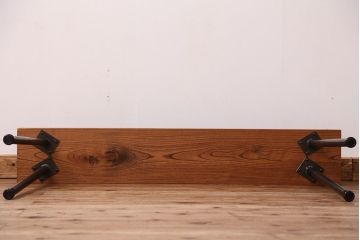 アンティーク家具　☆天板一枚板!古いケヤキ材の鉄脚ベンチ(長イス・長椅子)?