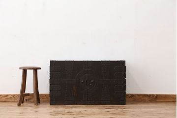 アンティーク家具　古民具・骨董 明治時代!使い込まれた観音開き時代箪笥ローボード