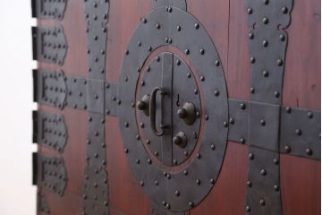 アンティーク家具　古民具・骨董☆二段重ね観音開き時代箪笥