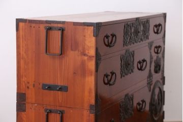アンティーク　極上!美品!漆のキレイな前面玉杢の美しい重ね仙台箪笥(時代箪笥)