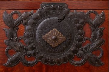 アンティーク　極上!美品!漆のキレイな前面玉杢の美しい重ね仙台箪笥(時代箪笥)