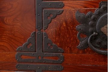 アンティーク　極上!美品!漆のキレイな前面玉杢の美しい重ね仙台箪笥(時代箪笥)