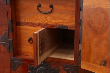 アンティーク　極上!美品!漆のキレイな前面玉杢の美しい重ね仙台箪笥(時代箪笥)