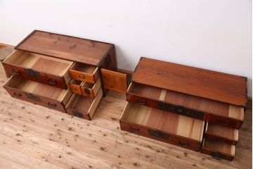 アンティーク　極上!美品!漆のキレイな前面玉杢の美しい重ね仙台箪笥(時代箪笥)
