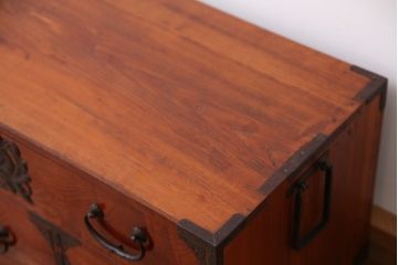 アンティーク　極上!美品!漆のキレイな前面玉杢の美しい重ね仙台箪笥(時代箪笥)