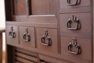 アンティーク家具　古民具・骨董　上品な関西帳場箪笥