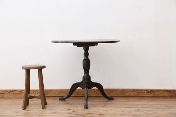 アンティーク家具　ジャンク品!海外製アンティークカフェテーブル