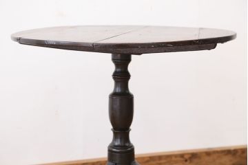 アンティーク家具　ジャンク品!海外製アンティークカフェテーブル