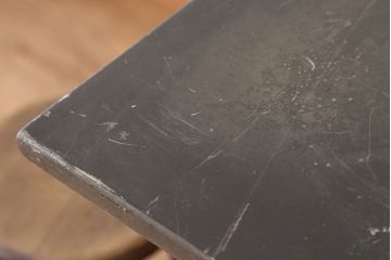 中古　大理石風鉄脚テーブル