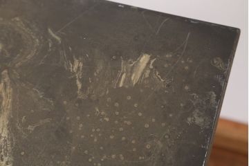 中古　大理石風鉄脚テーブル