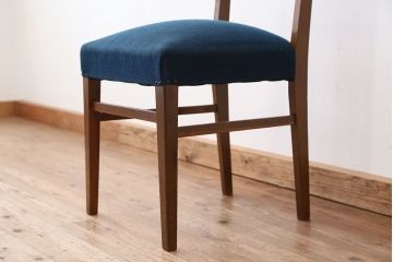 レトロ家具　レトロなデザインの椅子