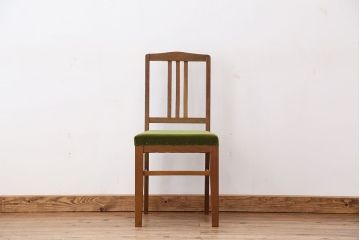 レトロ家具　レトロなデザインのナラ材椅子　
