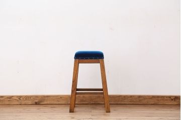 美品!古い木の角スツール(椅子・イス)　