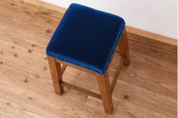 美品!古い木の角スツール(椅子・イス)　