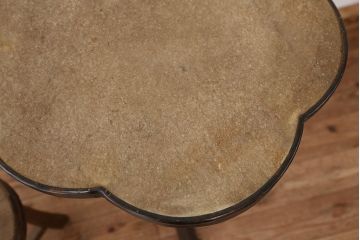 アンティーク家具　素敵なデザイン!海外製アンティーク鉄脚のテーブル(机)　