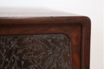 美品!前面桑材の美しい結霜ガラス茶箪笥(収納棚・食器棚)