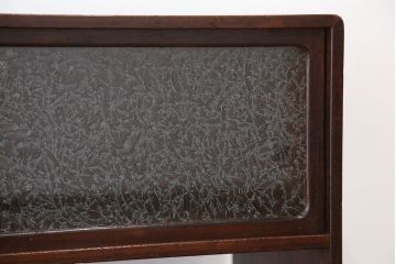 アンティーク家具　可愛いデザイン!古い栗材の結霜ガラス茶箪笥(収納棚)