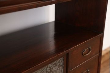 アンティーク家具　可愛いデザイン!古い栗材の結霜ガラス茶箪笥(収納棚)