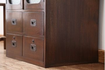 アンティーク家具　アンティーク　総楢材!上質なダイヤガラス収納棚(チェスト)