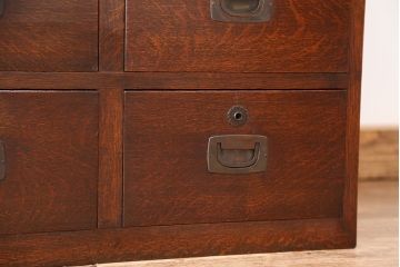 アンティーク家具　アンティーク　総楢材!上質なダイヤガラス収納棚(チェスト)