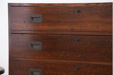 アンティーク家具　アンティーク　古いナラ材の上質なチェスト