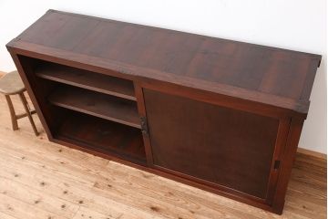 アンティーク家具　古民具・骨董　味のあるシンプルな収納棚(下駄箱、水屋箪笥)