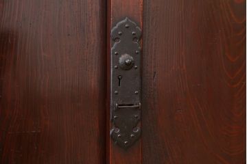 アンティーク家具　古民具・骨董　味のあるシンプルな収納棚(下駄箱、水屋箪笥)