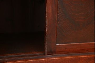 アンティーク家具　古民具・骨董　味のあるシンプルな収納棚(下駄箱、水屋箪笥)