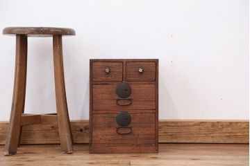 アンティーク家具　アンティーク　可愛いデザイン!総桐小引き出し(小物入れ)