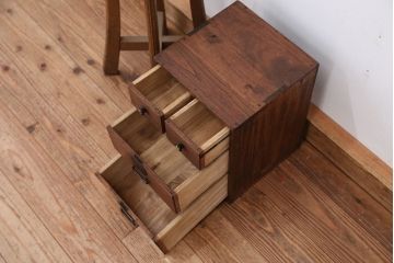 アンティーク家具　アンティーク　可愛いデザイン!総桐小引き出し(小物入れ)