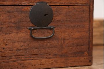 アンティーク家具　アンティーク　可愛いデザイン!総桐小引き出し(小物入れ)