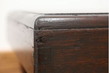 アンティーク家具　珍品!珍しいデザインの角ちゃぶ台