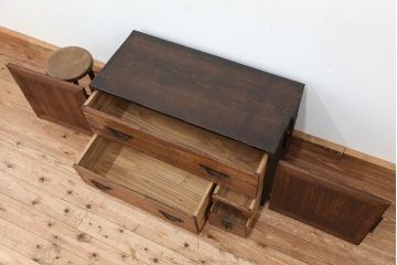 アンティーク家具　古民具・骨董　観音開き時代箪笥ローボード(ローチェスト)