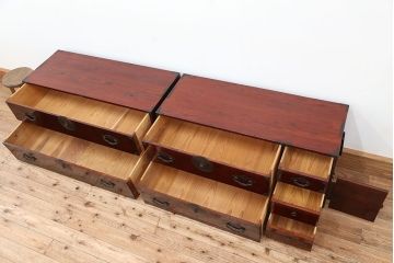 アンティーク家具　古民具・骨董　古い栗材の漆の綺麗な米沢箪笥(時代箪笥)