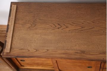 アンティーク家具　古いお家の上品な二段重ね茶箪笥(飾り棚・食器棚)