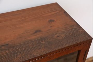 アンティーク家具　アンティーク　古い木のシンプルな鉄脚収納棚
