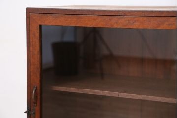 アンティーク家具　アンティーク　古い木のシンプルな鉄脚収納棚