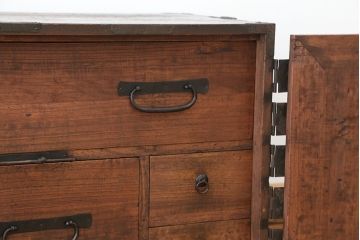 アンティーク家具　重厚!観音開き時代箪笥ローボード(ローチェスト)