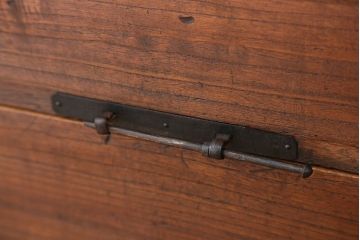 アンティーク家具　重厚!観音開き時代箪笥ローボード(ローチェスト)