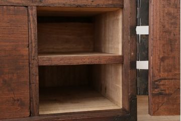 アンティーク家具　重厚!観音開き時代箪笥ローボード(ローチェスト)