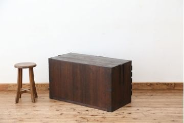 アンティーク家具　重厚!観音開き時代箪笥ローボード(ローチェスト)